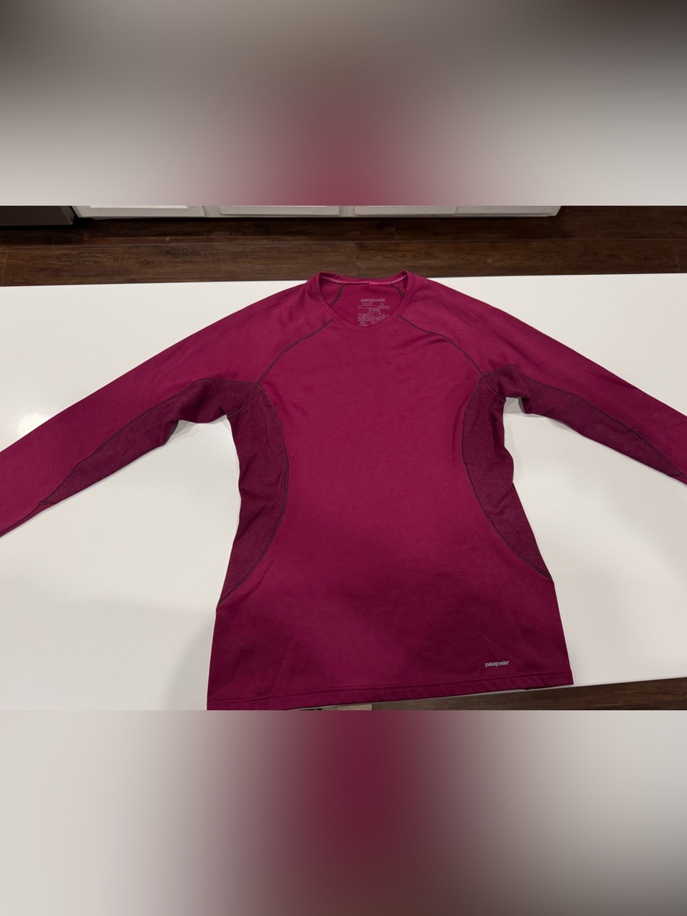 Patagonia Women's Capilene Magenta Two-Piece Performance Base Layer Set - Picture 4 of 13